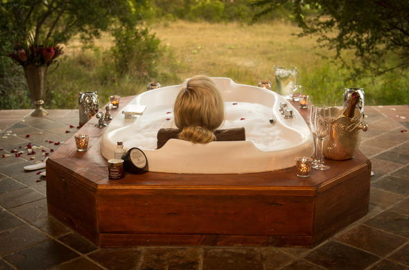 tintswalo-safari-lodge-outdoor-spa-bath tintswalo-safari-lodge-outdoor-spa-bath