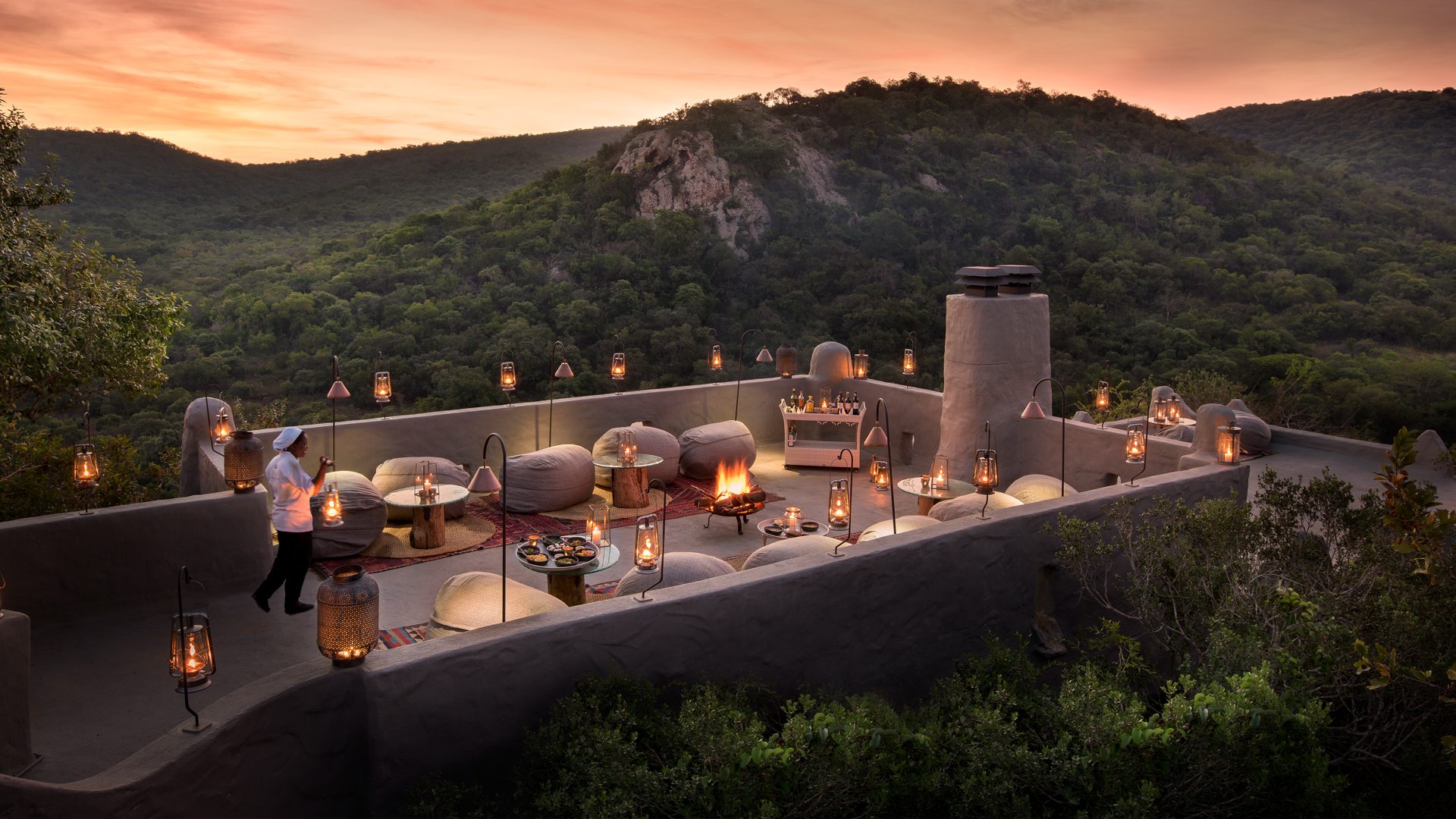 phinda-rock-rooftop-dining-luxury-safari-south-africa